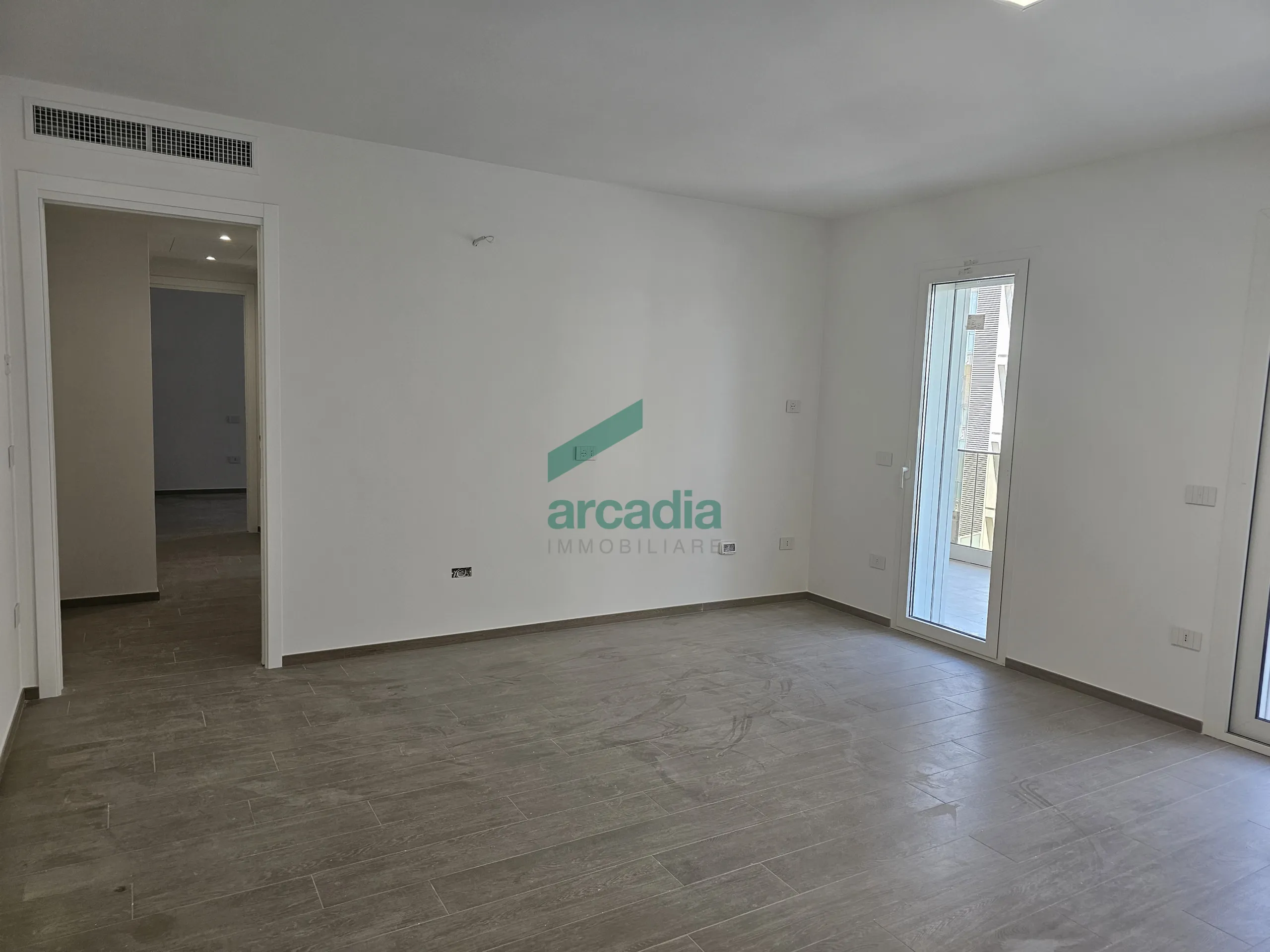 Foto 4 di 24 - Ufficio in affitto a Bari