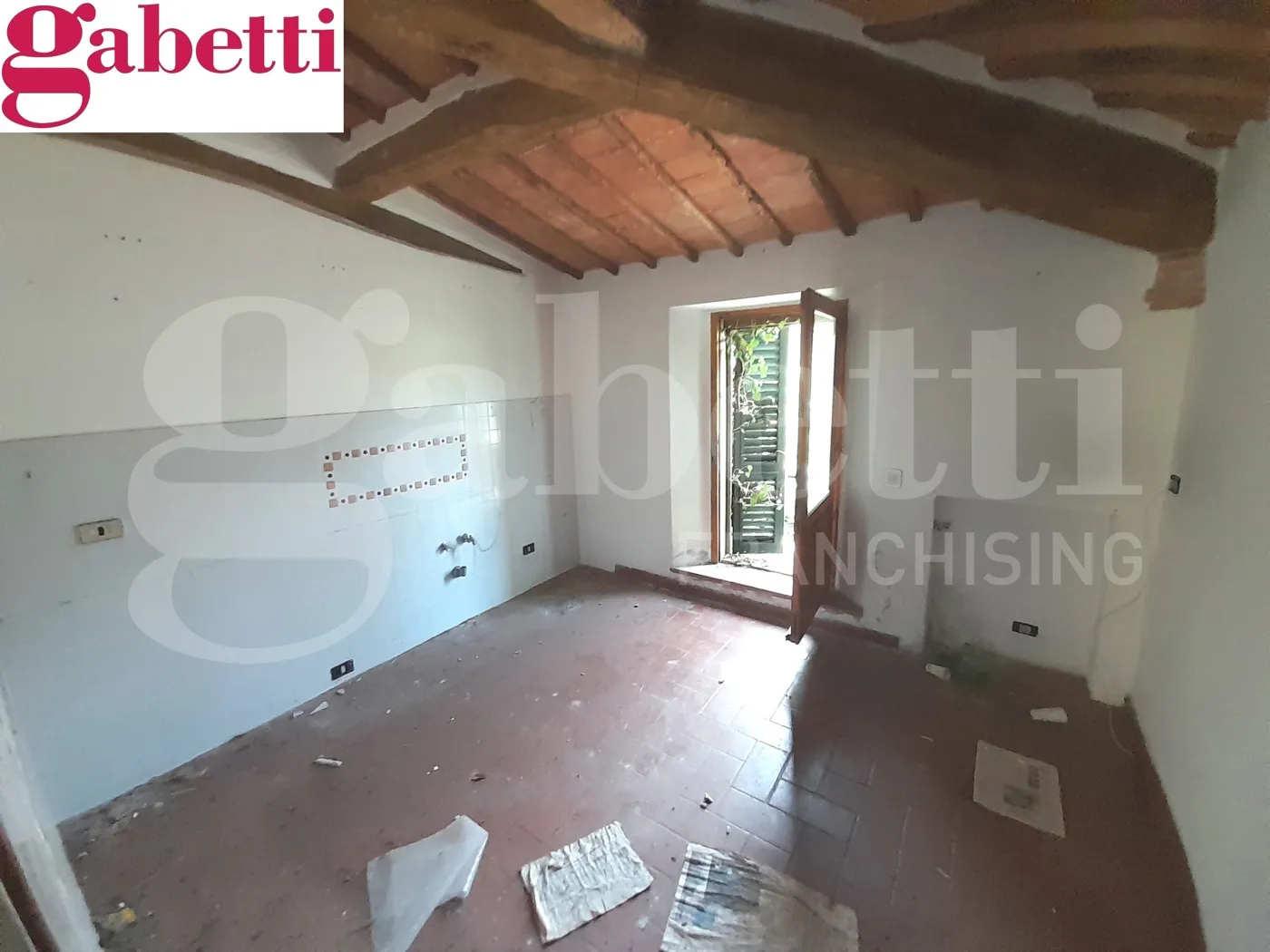 Foto 10 di 39 - Casa indipendente in vendita a Poggibonsi