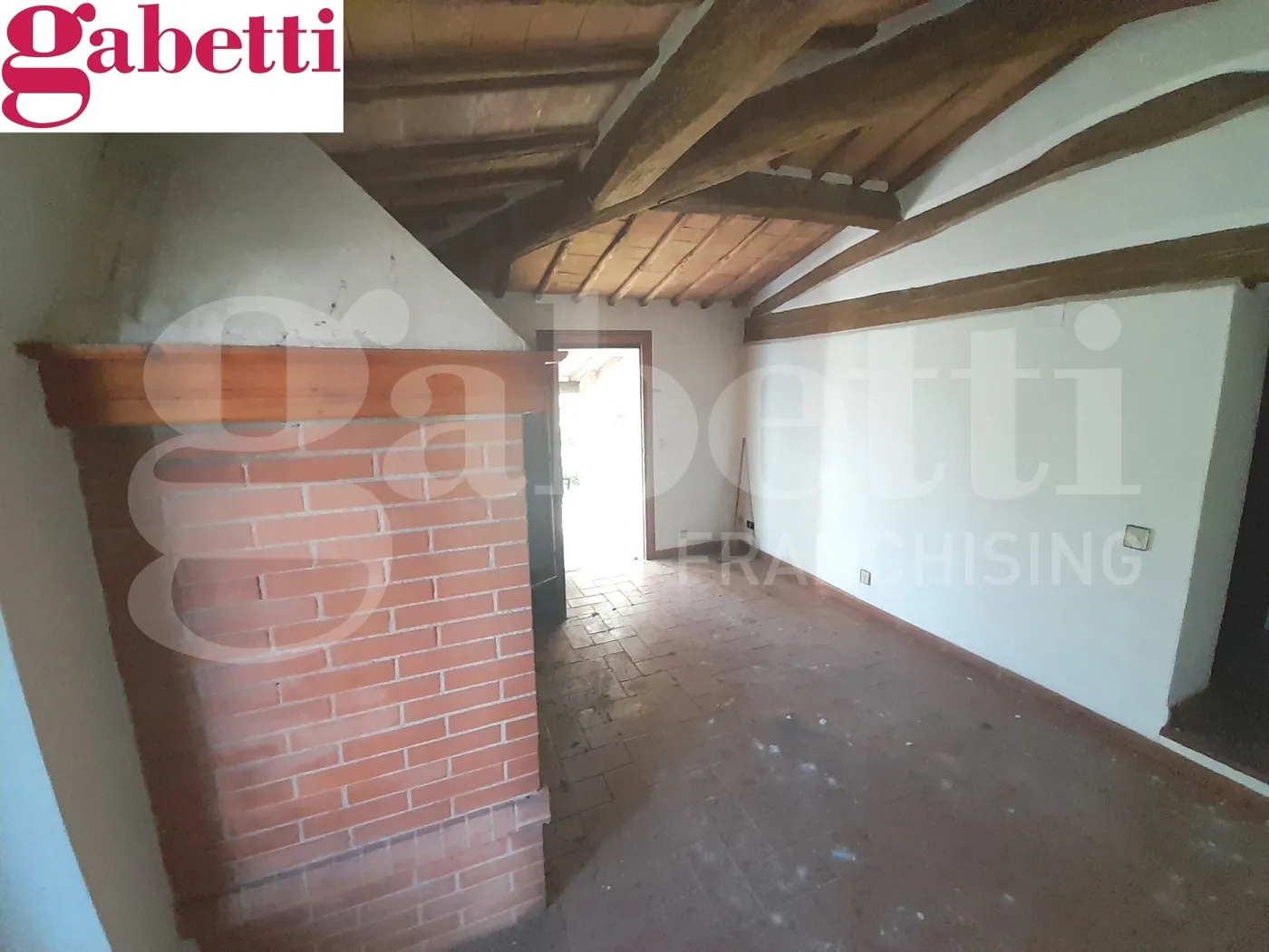 Foto 11 di 39 - Casa indipendente in vendita a Poggibonsi