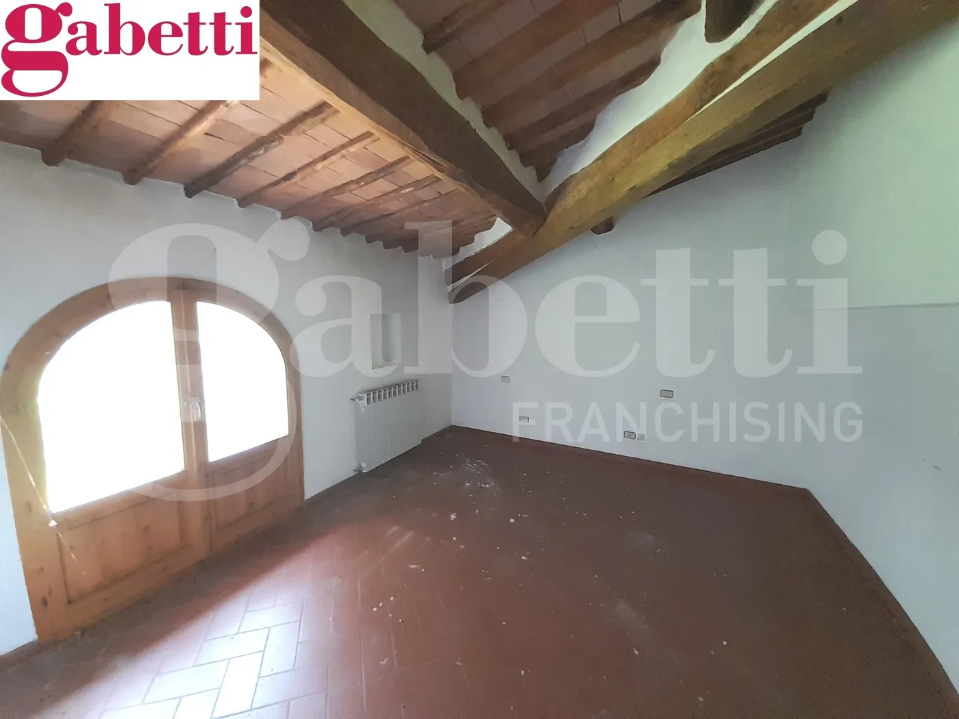 Foto 14 di 39 - Casa indipendente in vendita a Poggibonsi