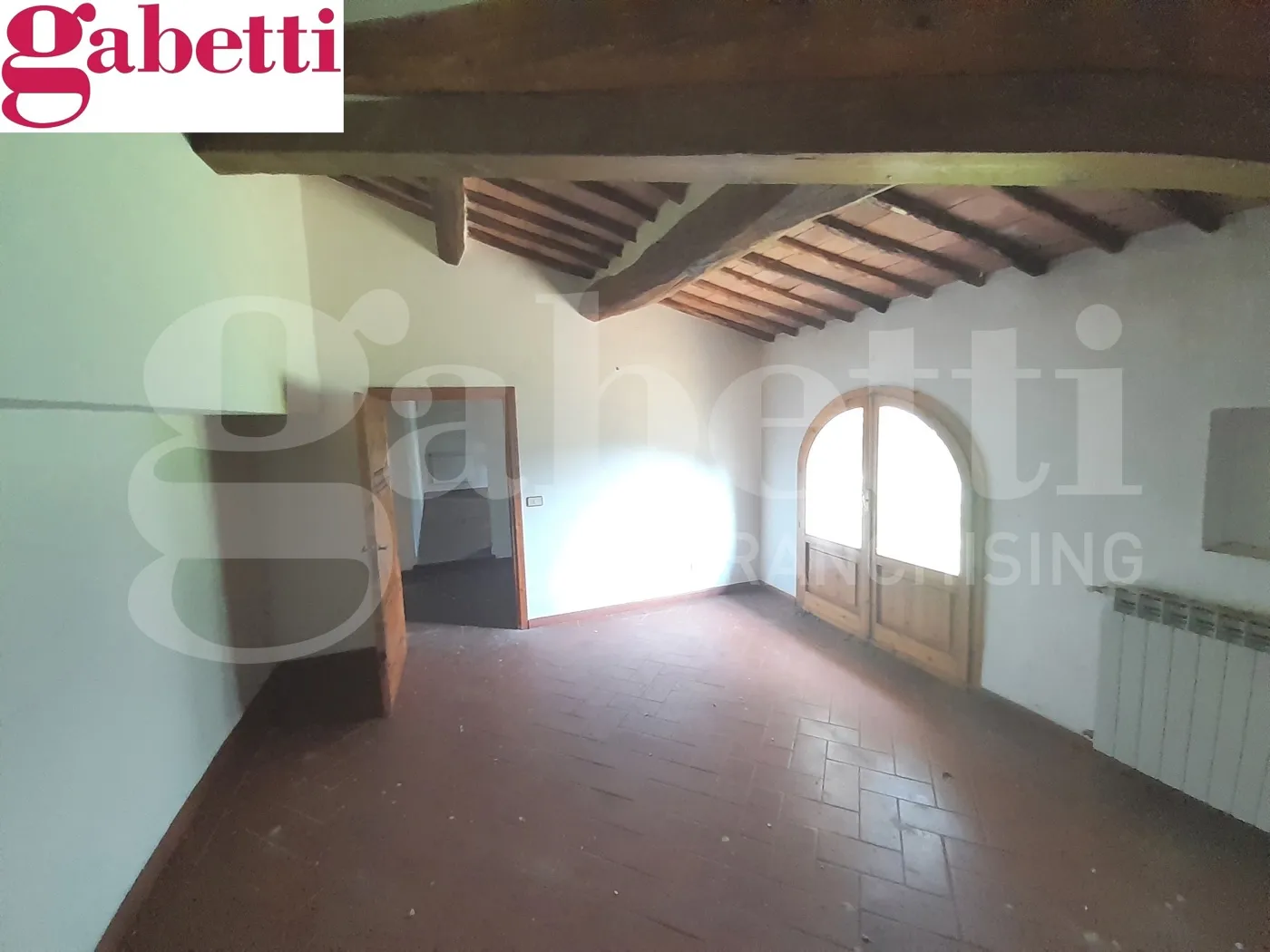 Foto 15 di 39 - Casa indipendente in vendita a Poggibonsi