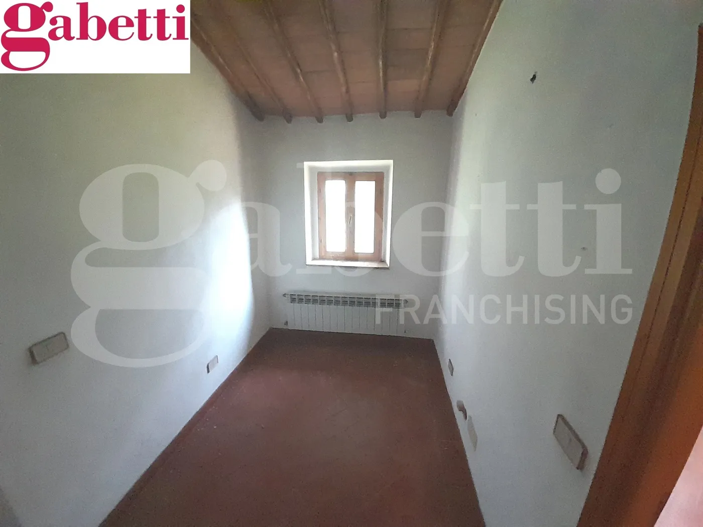 Foto 16 di 39 - Casa indipendente in vendita a Poggibonsi