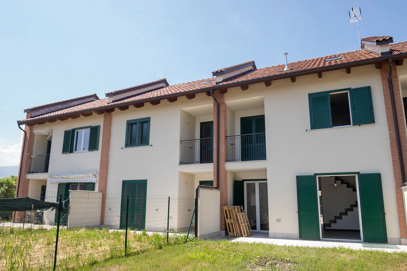 Foto 1 di 53 - Villa a schiera in vendita a Villanova Canavese