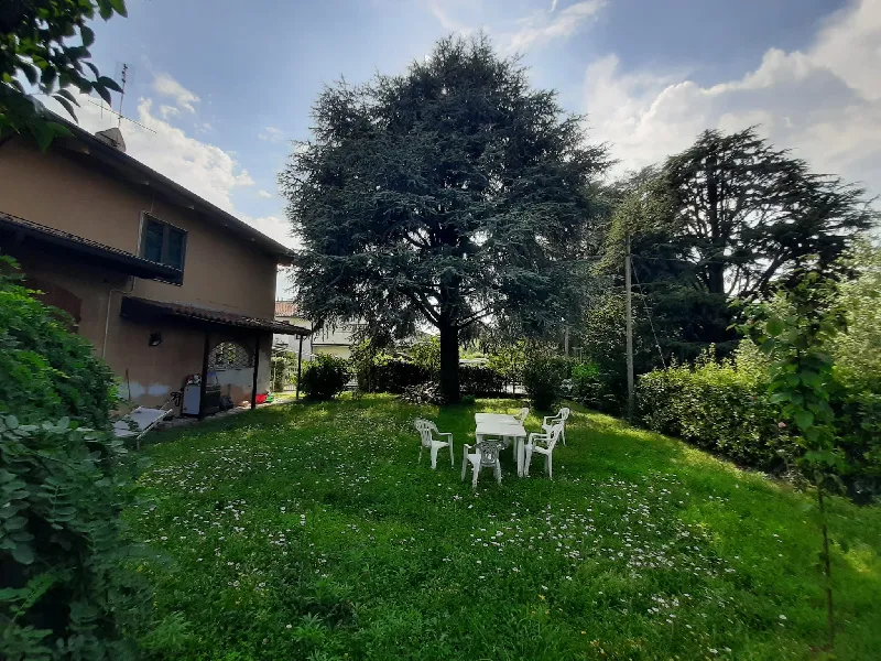 Foto 5 di 20 - Villa a schiera in vendita a San Felice del Benaco