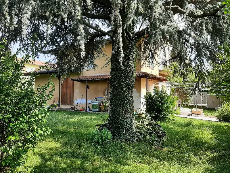 Foto 7 di 20 - Villa a schiera in vendita a San Felice del Benaco