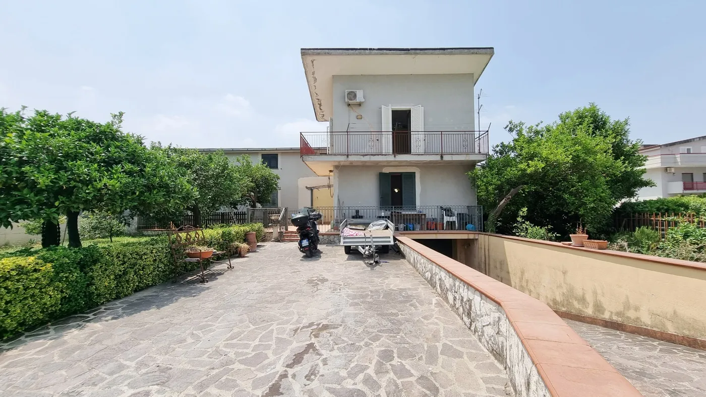 Foto 7 di 50 - Villa in vendita a Caserta