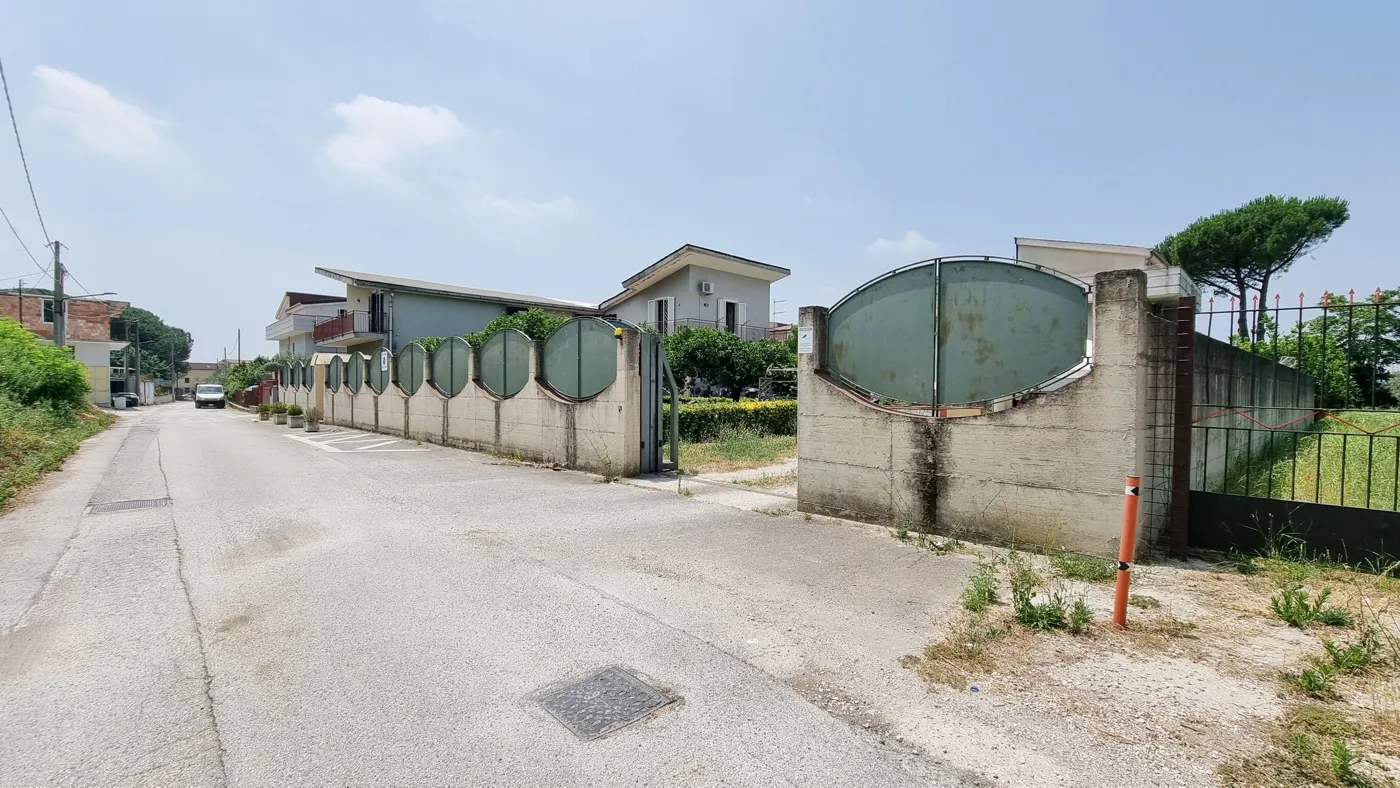 Foto 50 di 50 - Villa in vendita a Caserta