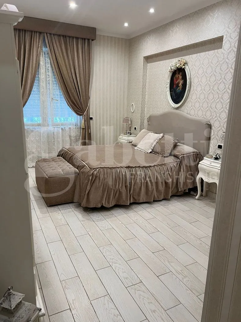 Foto 4 di 11 - Appartamento in affitto a Napoli