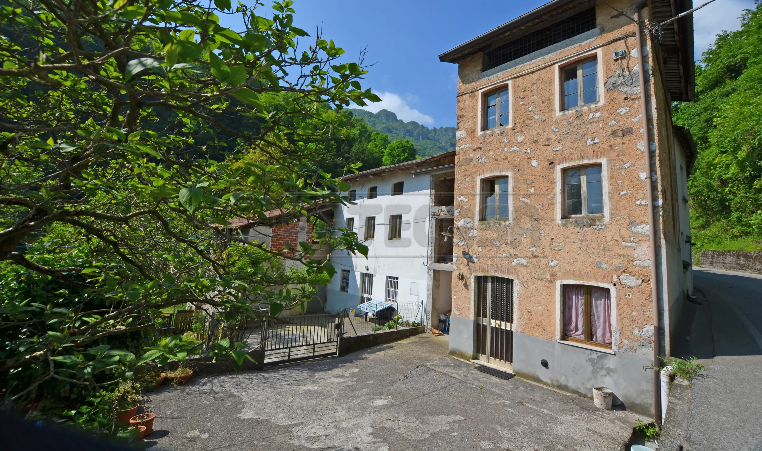 Foto 2 di 15 - Villa a schiera in vendita a Recoaro Terme