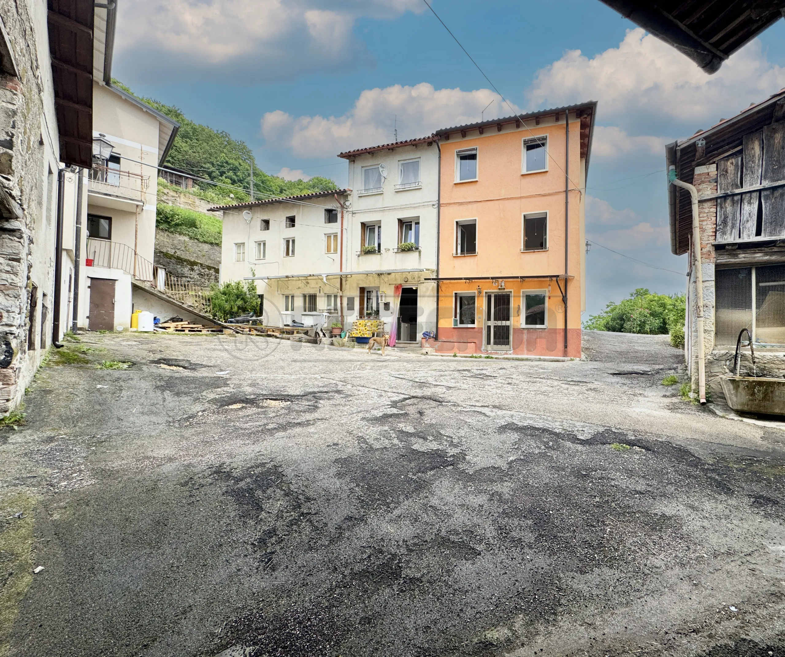 Foto 1 di 13 - Villa a schiera in vendita a Valdagno