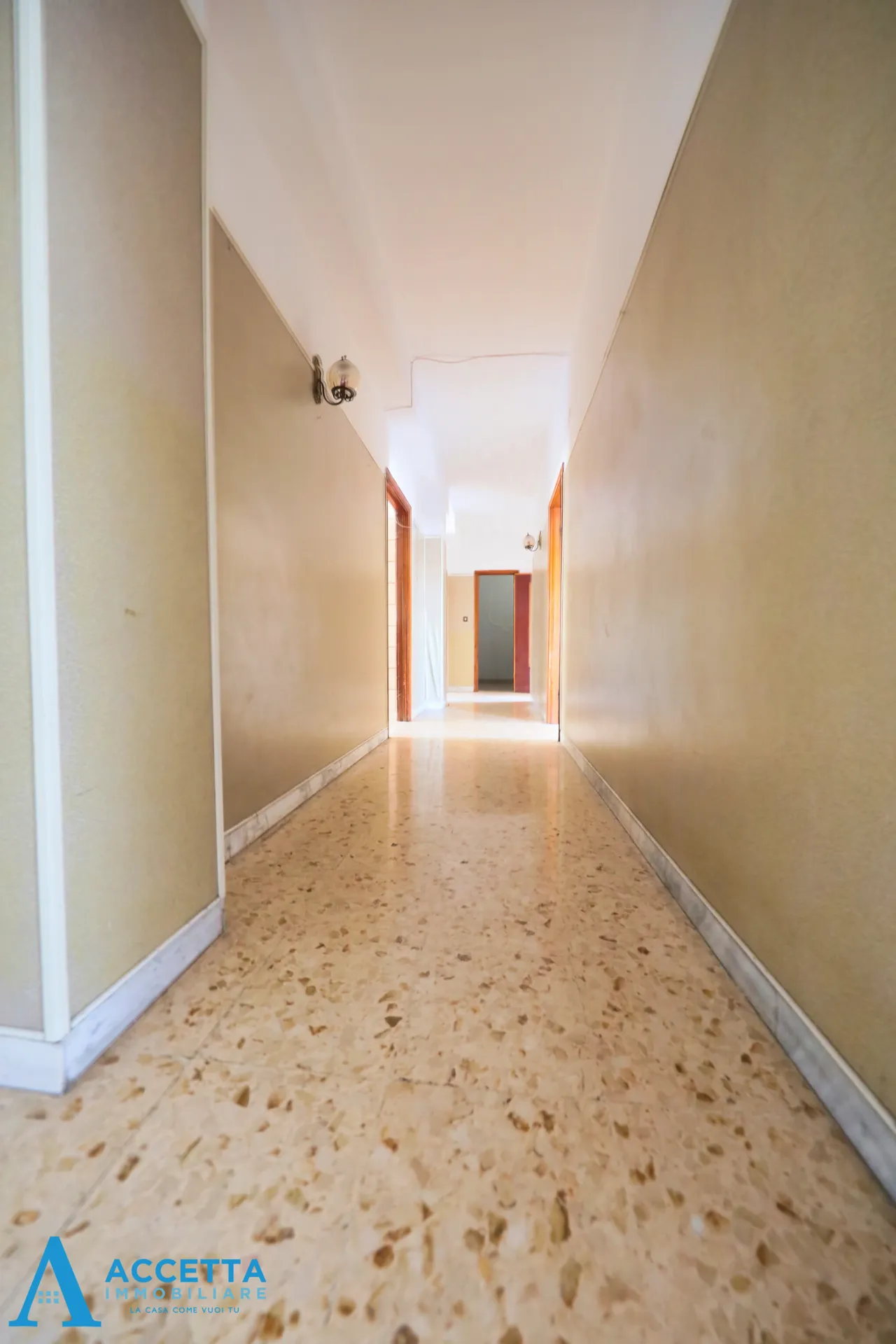 Foto 8 di 25 - Appartamento in vendita a Taranto
