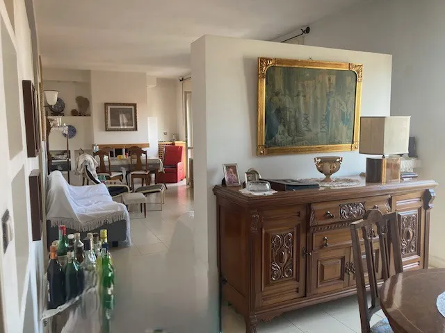 Foto 1 di 37 - Appartamento in vendita a Brindisi
