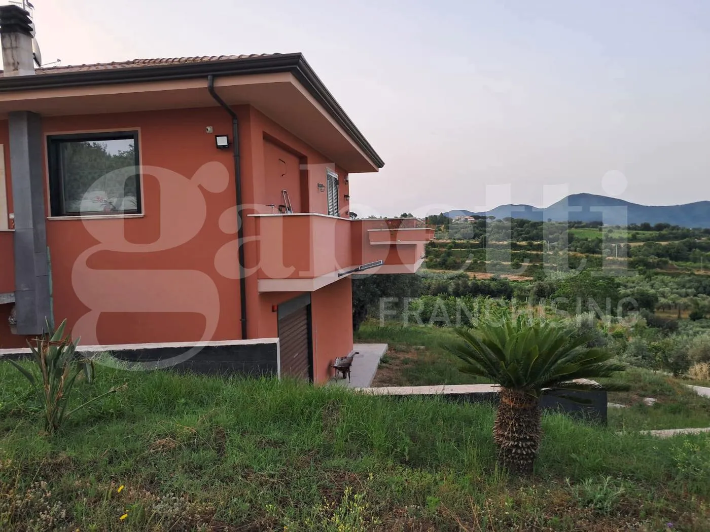 Foto 4 di 34 - Villa in vendita a Sessa Aurunca
