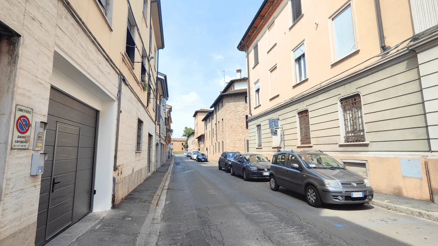 Appartamento in vendita a Piacenza