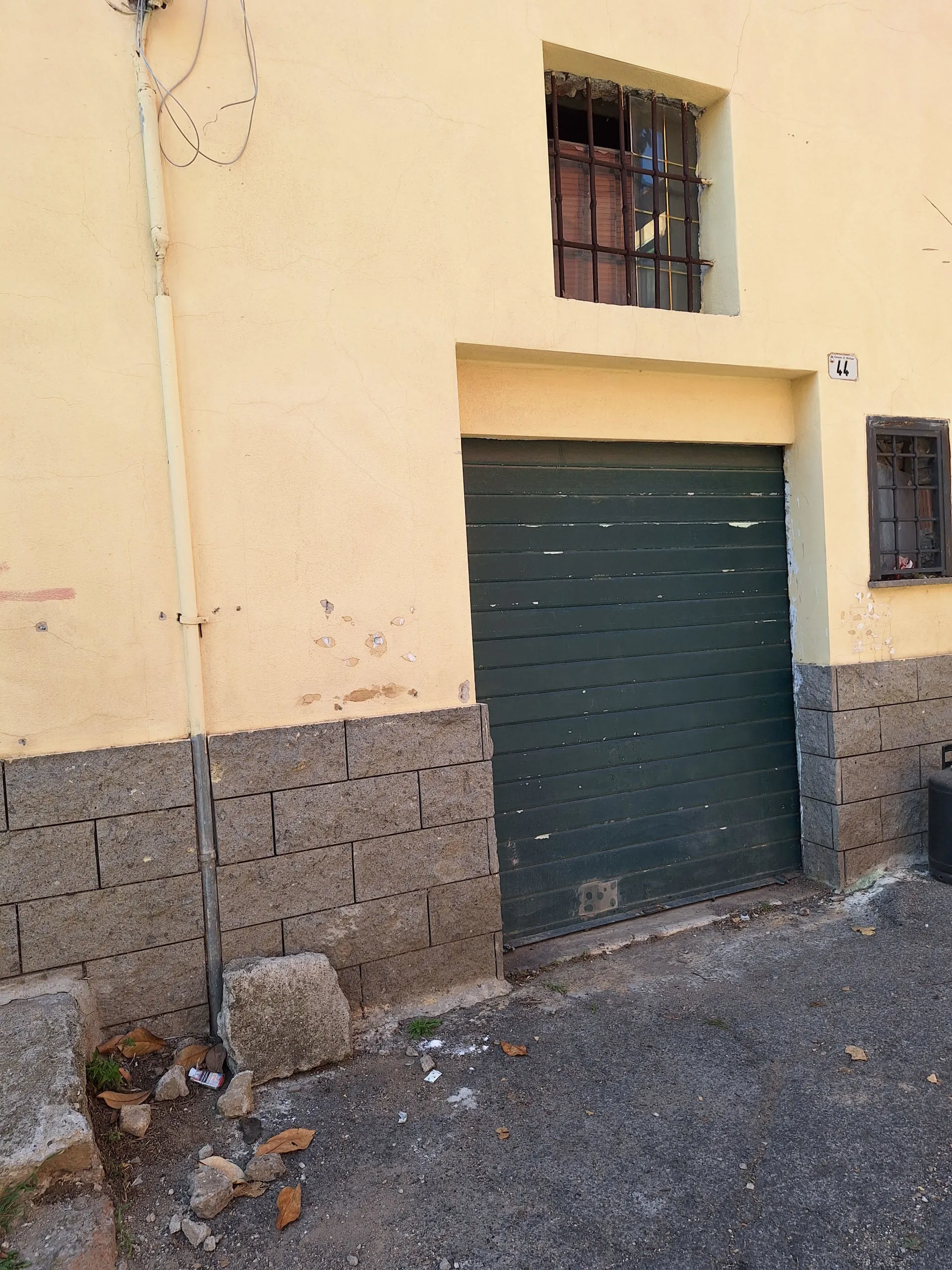 Foto 1 di 5 - Garage in vendita a Morlupo