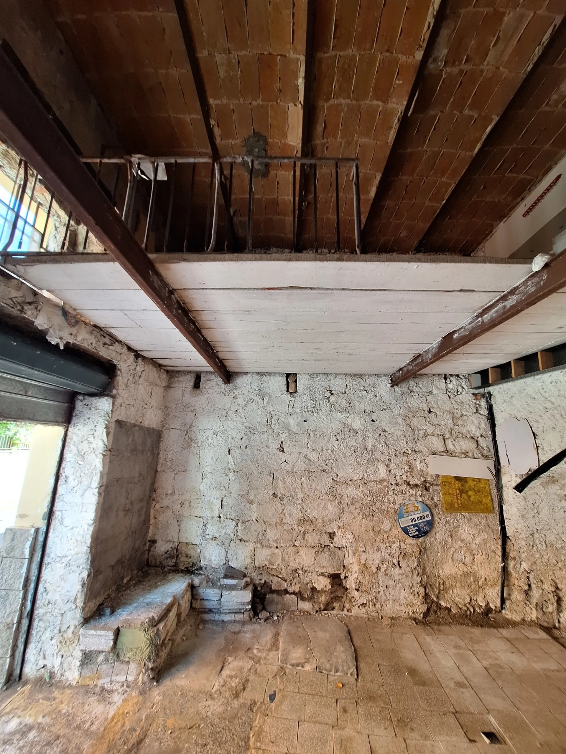 Foto 4 di 5 - Garage in vendita a Morlupo