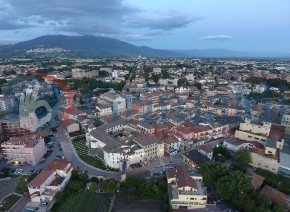 Foto 1 di 1 - Negozio in vendita a Bastia Umbra