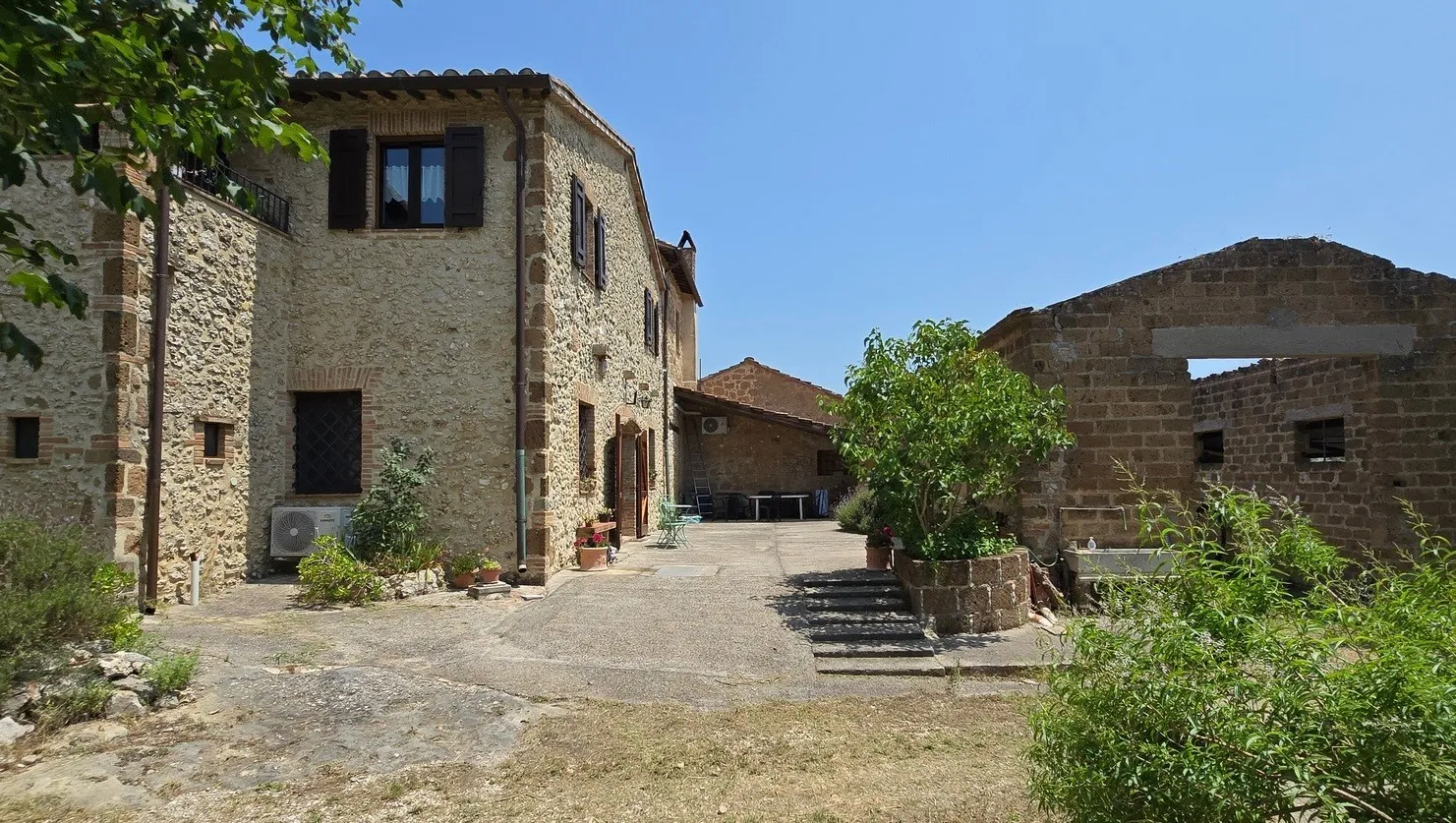 Foto 19 di 54 - Casa indipendente in vendita a Narni