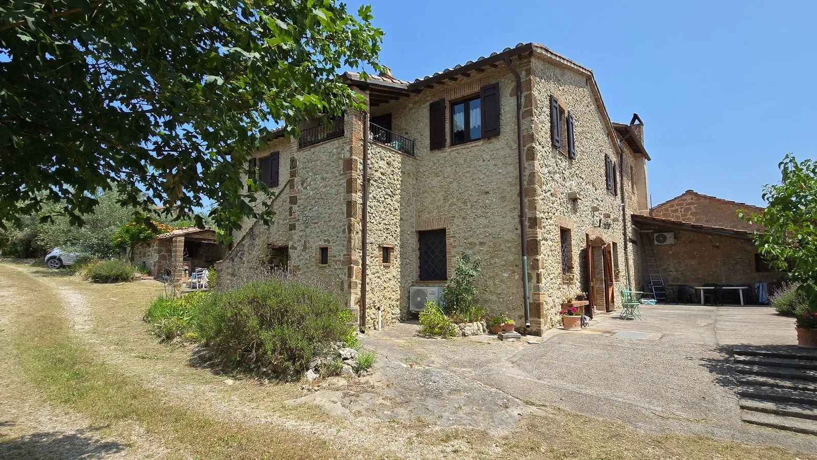 Foto 43 di 54 - Casa indipendente in vendita a Narni
