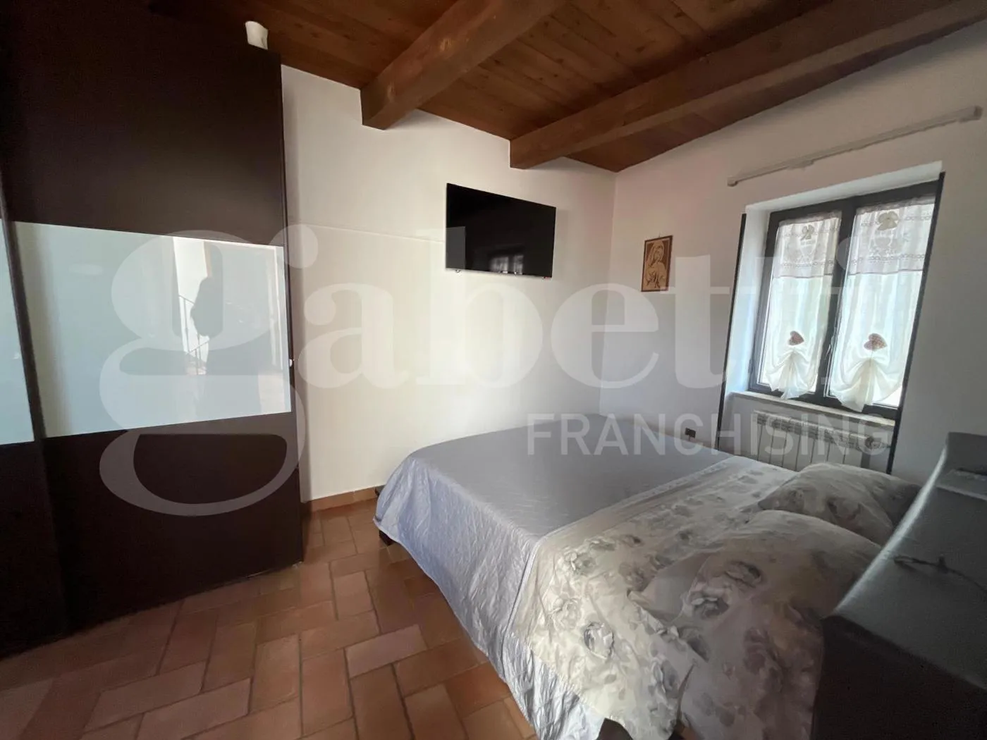 Foto 12 di 22 - Casa indipendente in vendita a Baia e Latina