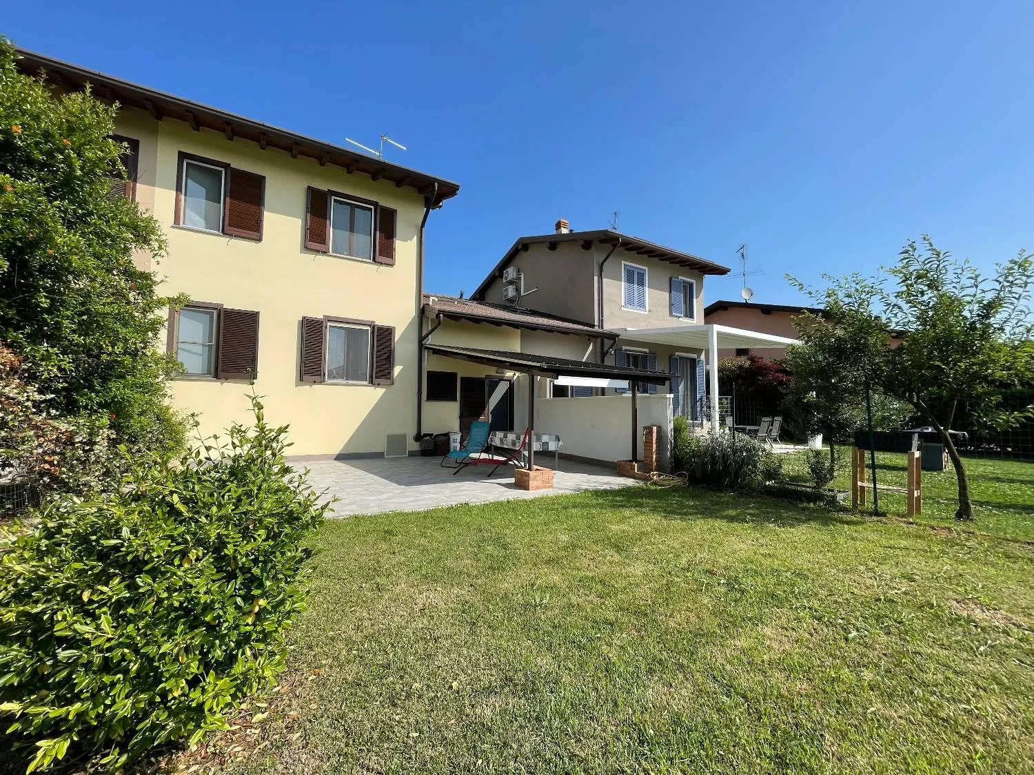 Foto 1 di 30 - Villa a schiera in vendita a Mairago