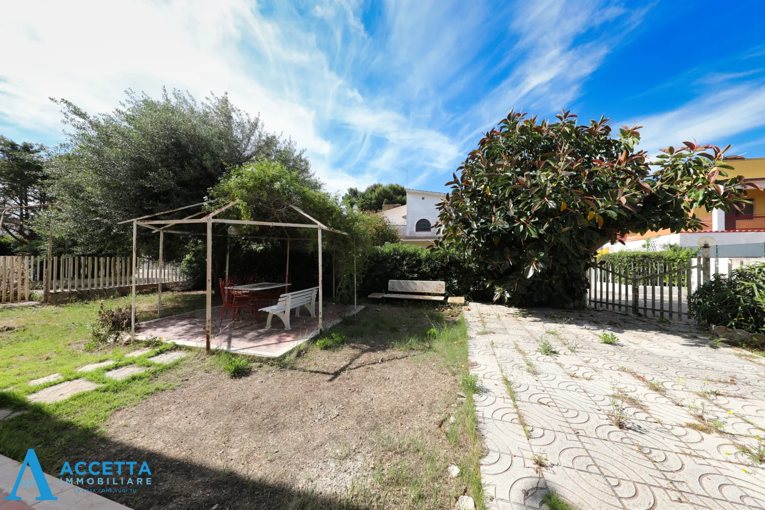 Foto 4 di 23 - Casa indipendente in vendita a Taranto