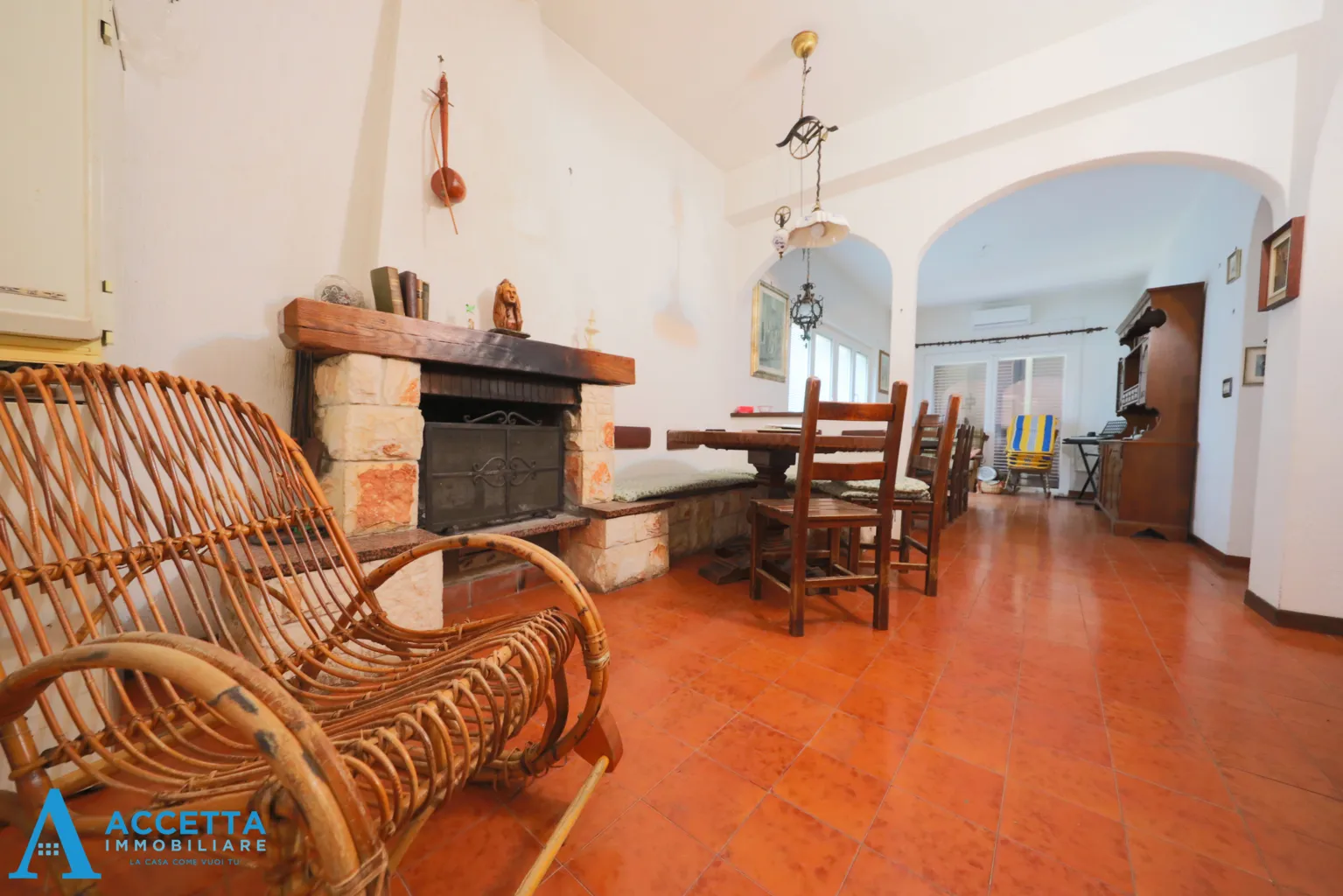 Foto 7 di 23 - Casa indipendente in vendita a Taranto