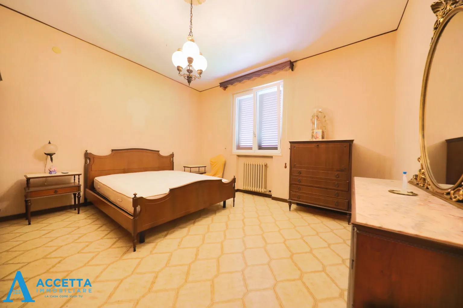 Foto 11 di 23 - Casa indipendente in vendita a Taranto