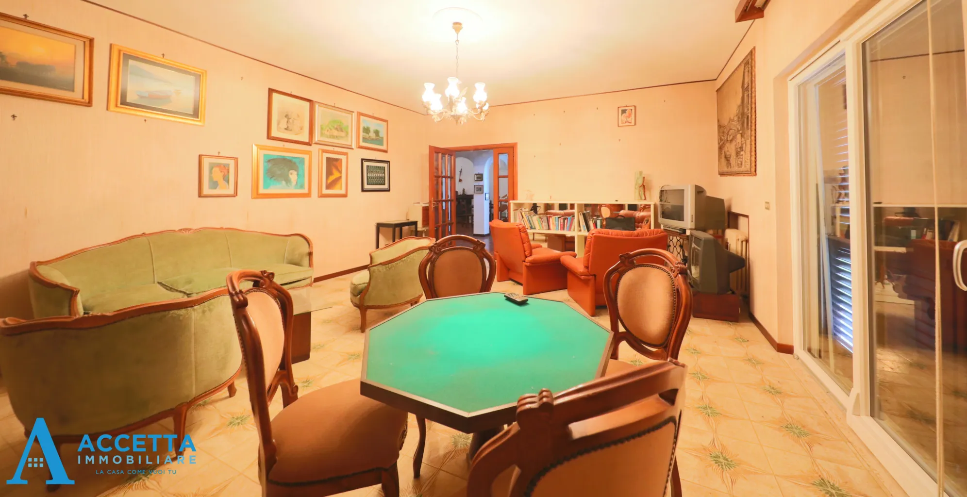 Foto 16 di 23 - Casa indipendente in vendita a Taranto