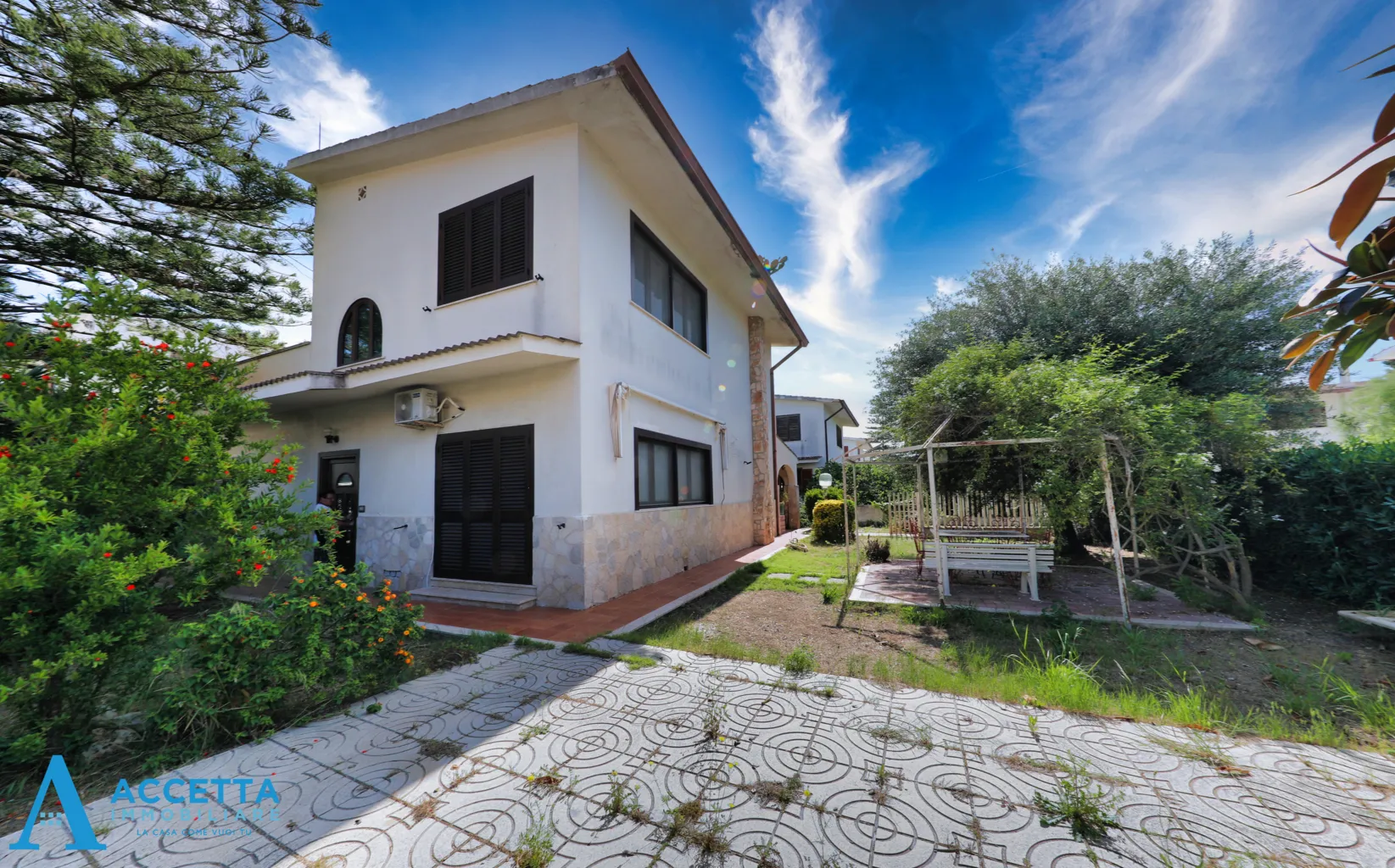 Foto 20 di 23 - Casa indipendente in vendita a Taranto