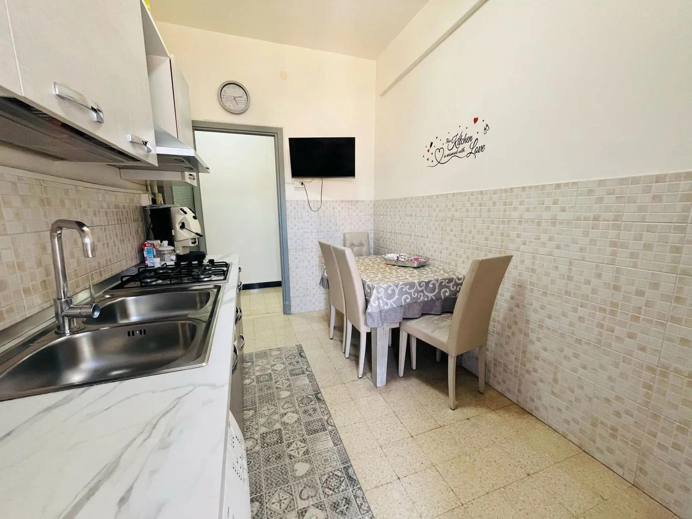 Foto 3 di 18 - Appartamento in vendita a Napoli