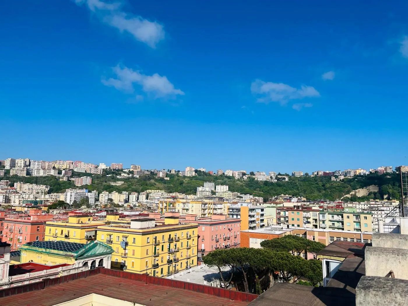 Foto 17 di 18 - Appartamento in vendita a Napoli