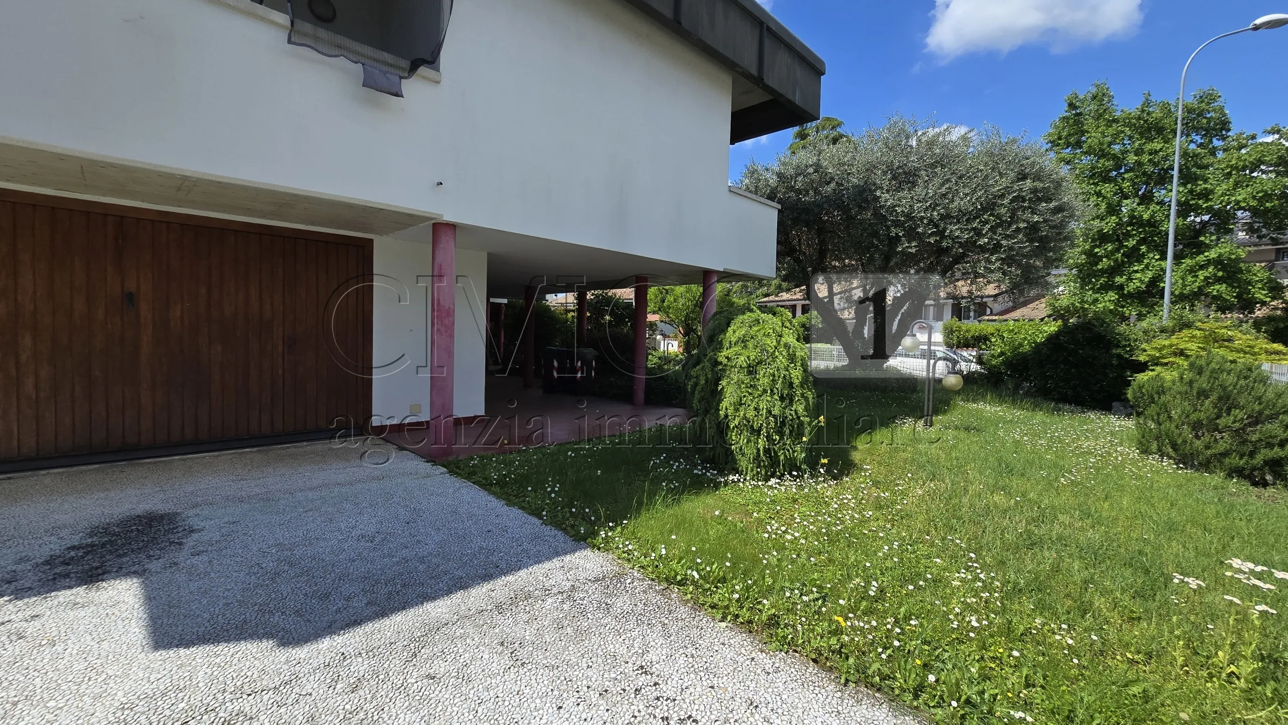 Foto 32 di 37 - Casa indipendente in vendita a Torri di Quartesolo