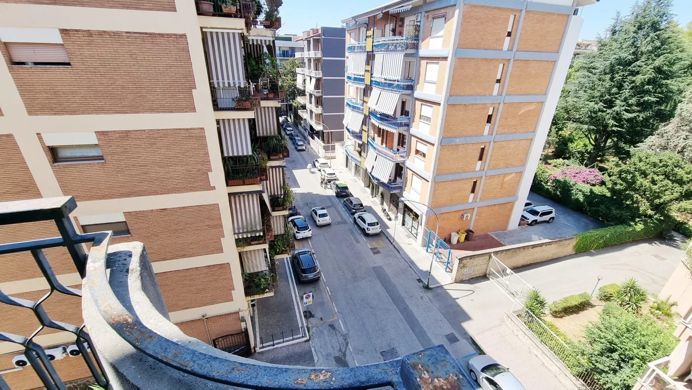Foto 48 di 51 - Appartamento in vendita a Caserta