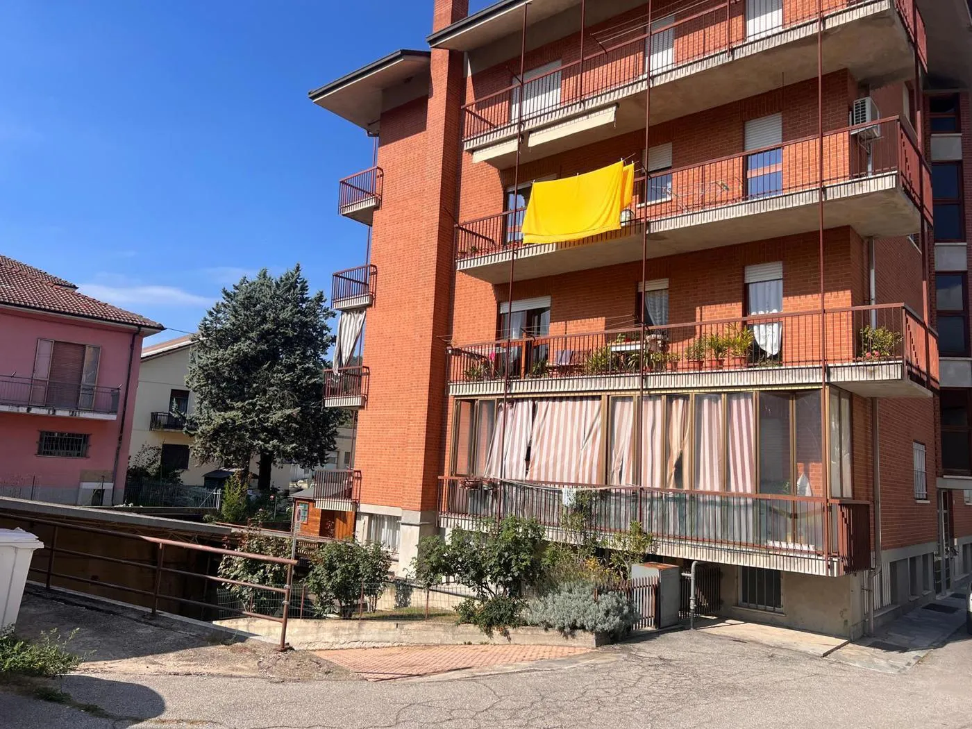 Foto 30 di 31 - Appartamento in vendita a Santo Stefano Belbo