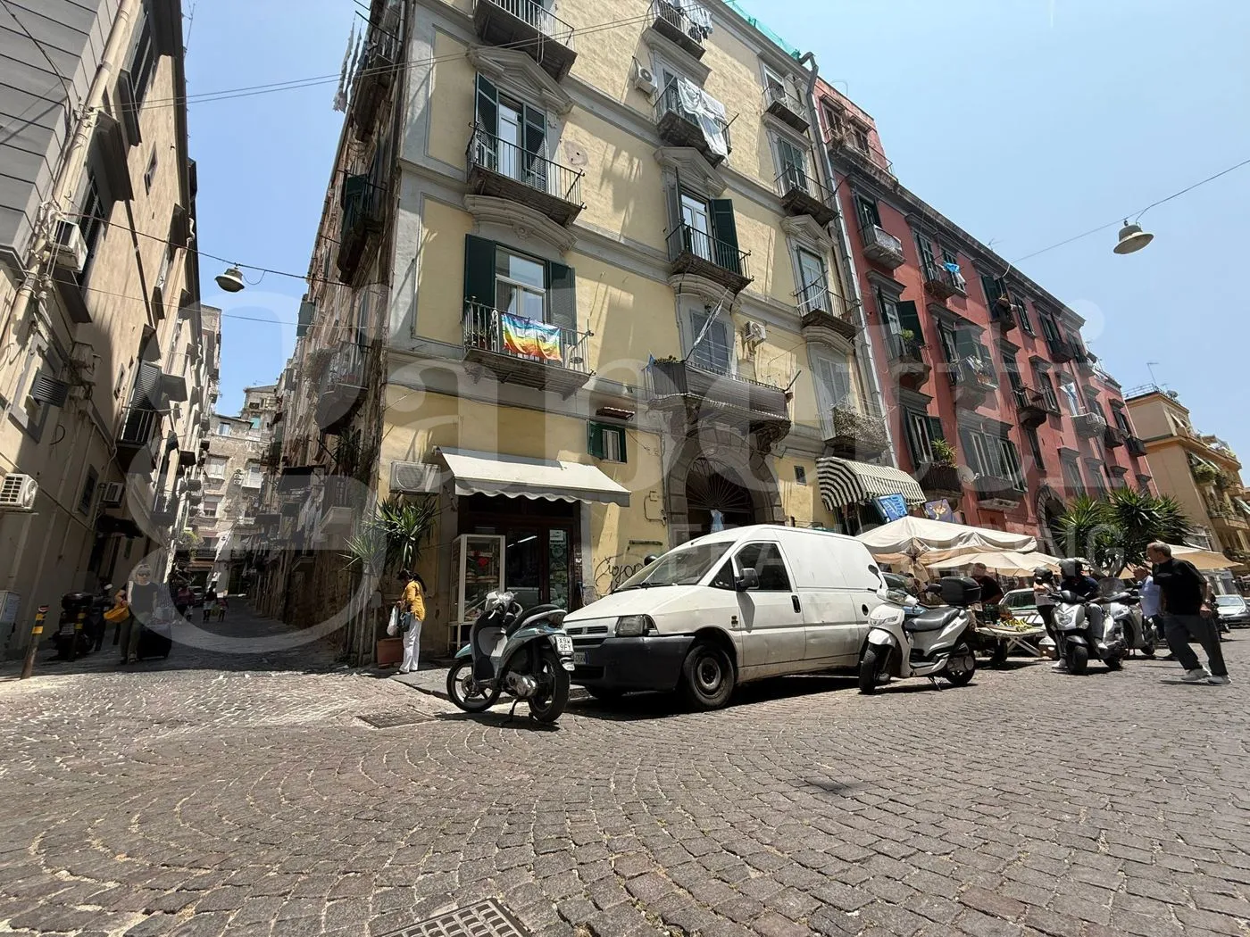 Foto 31 di 35 - Appartamento in vendita a Napoli