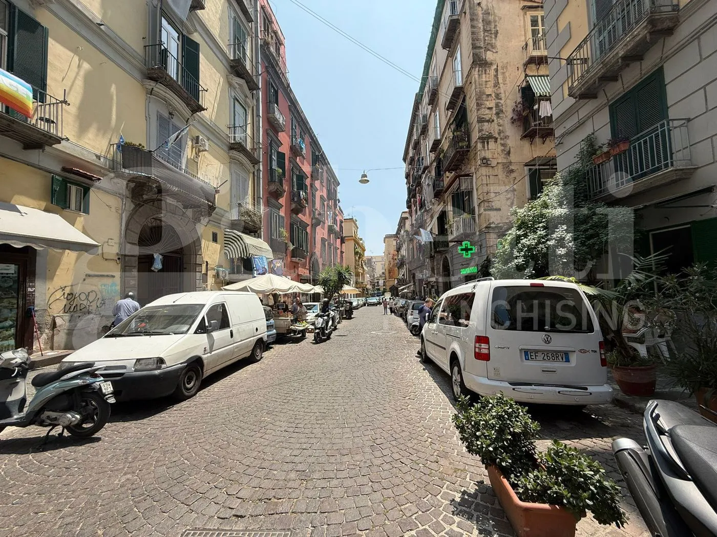 Foto 33 di 35 - Appartamento in vendita a Napoli