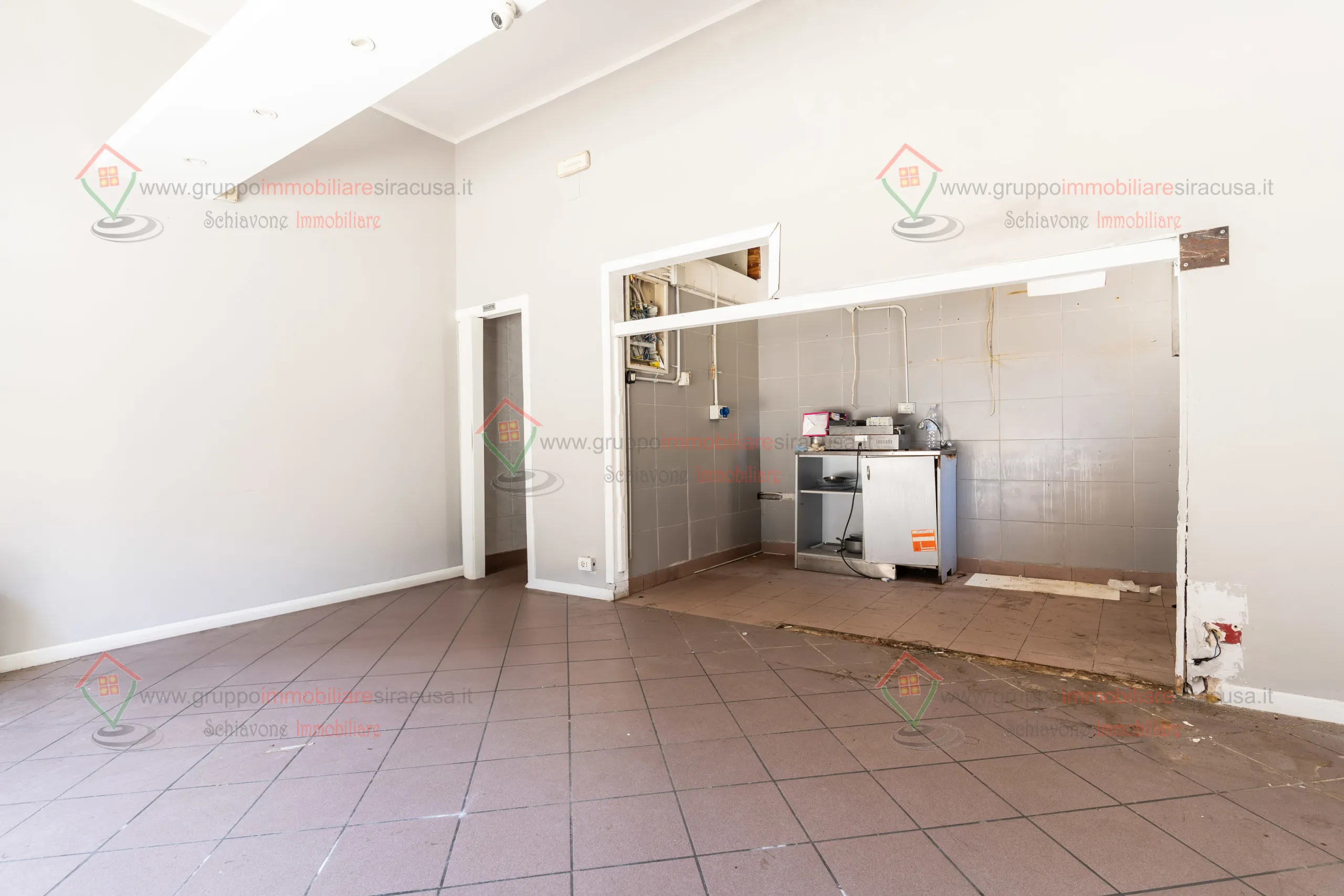 Foto 4 di 5 - Attività commerciale in vendita a Siracusa