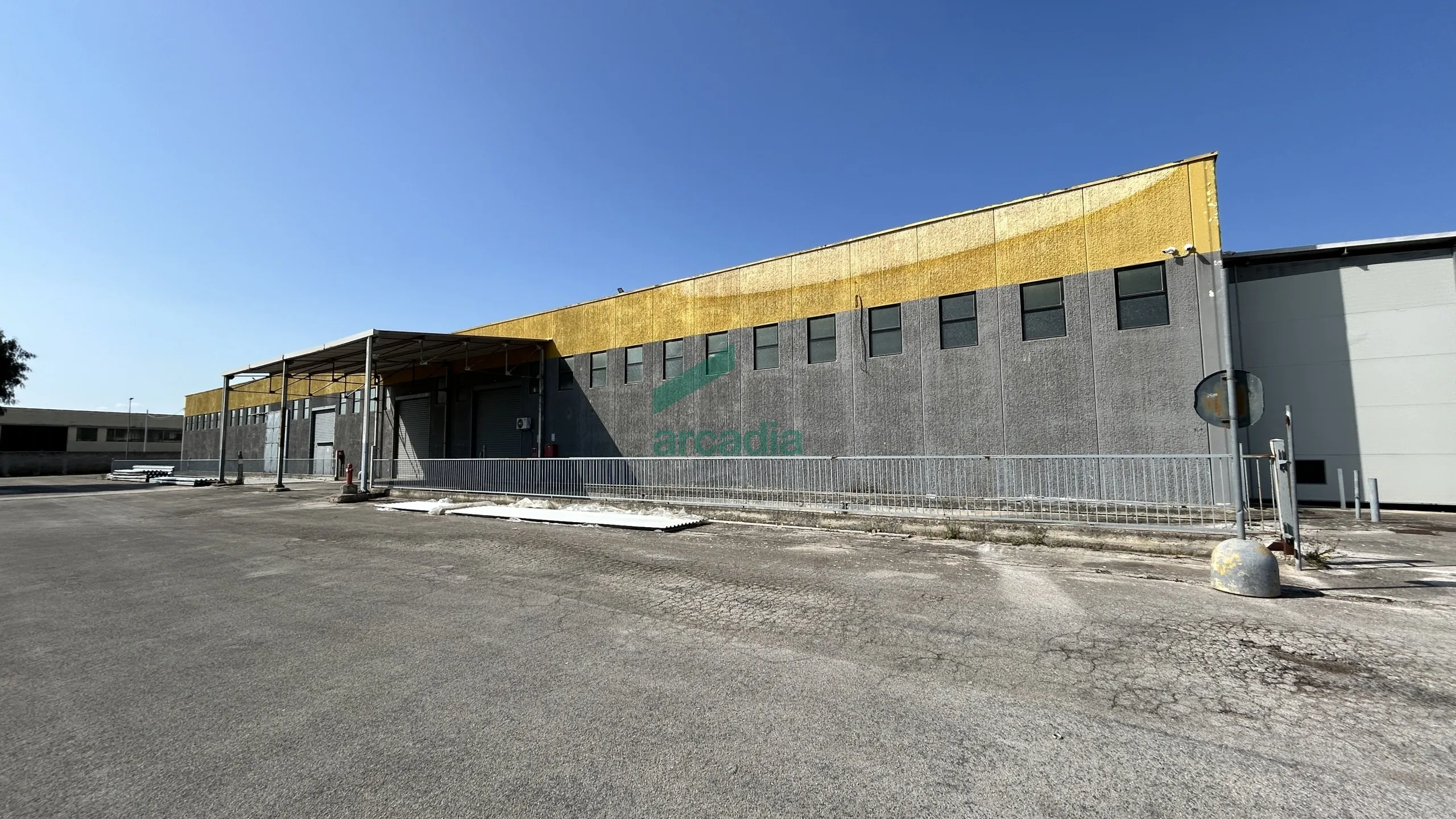 Foto 7 di 29 - Attività commerciale in affitto a Terlizzi