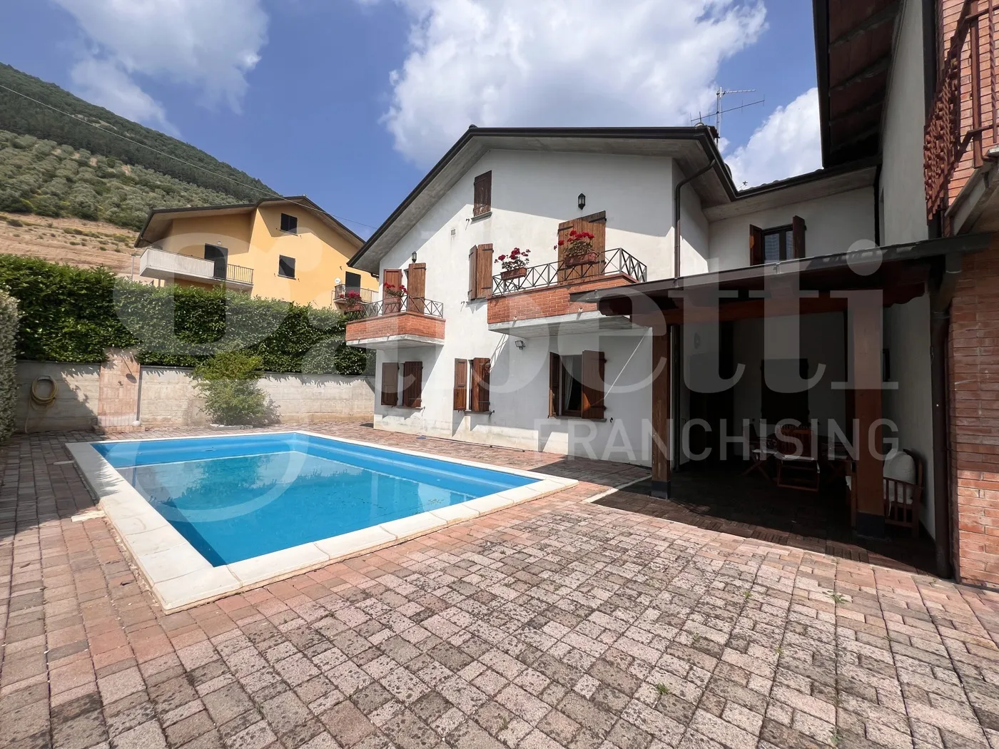 Foto 2 di 4 - Casa indipendente in vendita a Gubbio