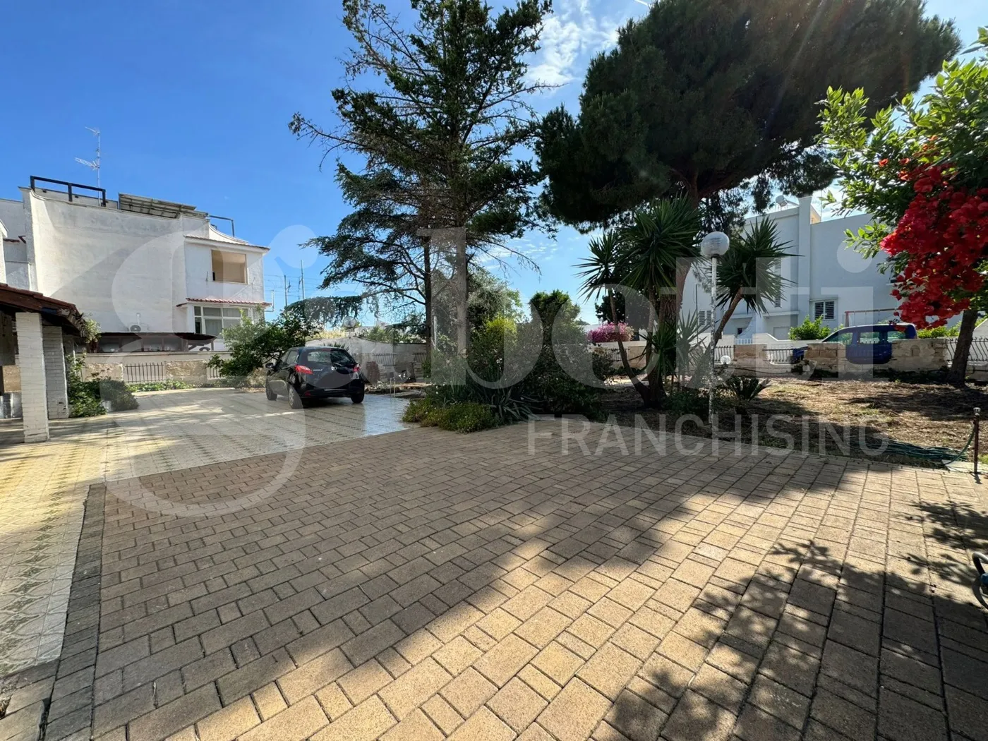 Foto 46 di 50 - Villa in vendita a Bari