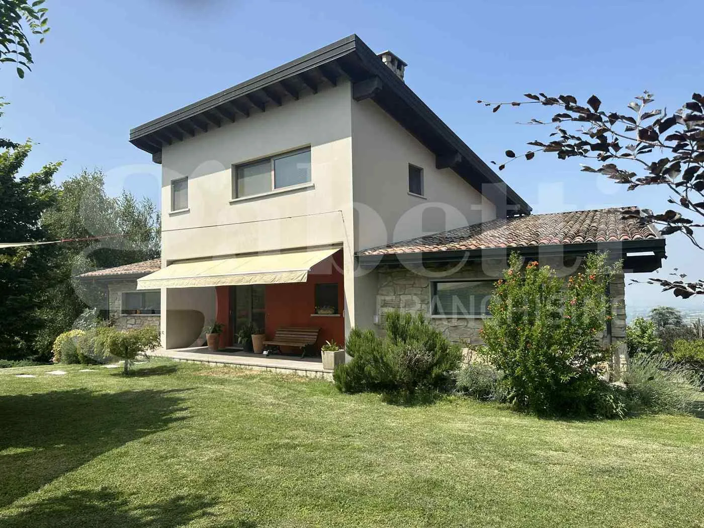 Villa in vendita a Ziano Piacentino
