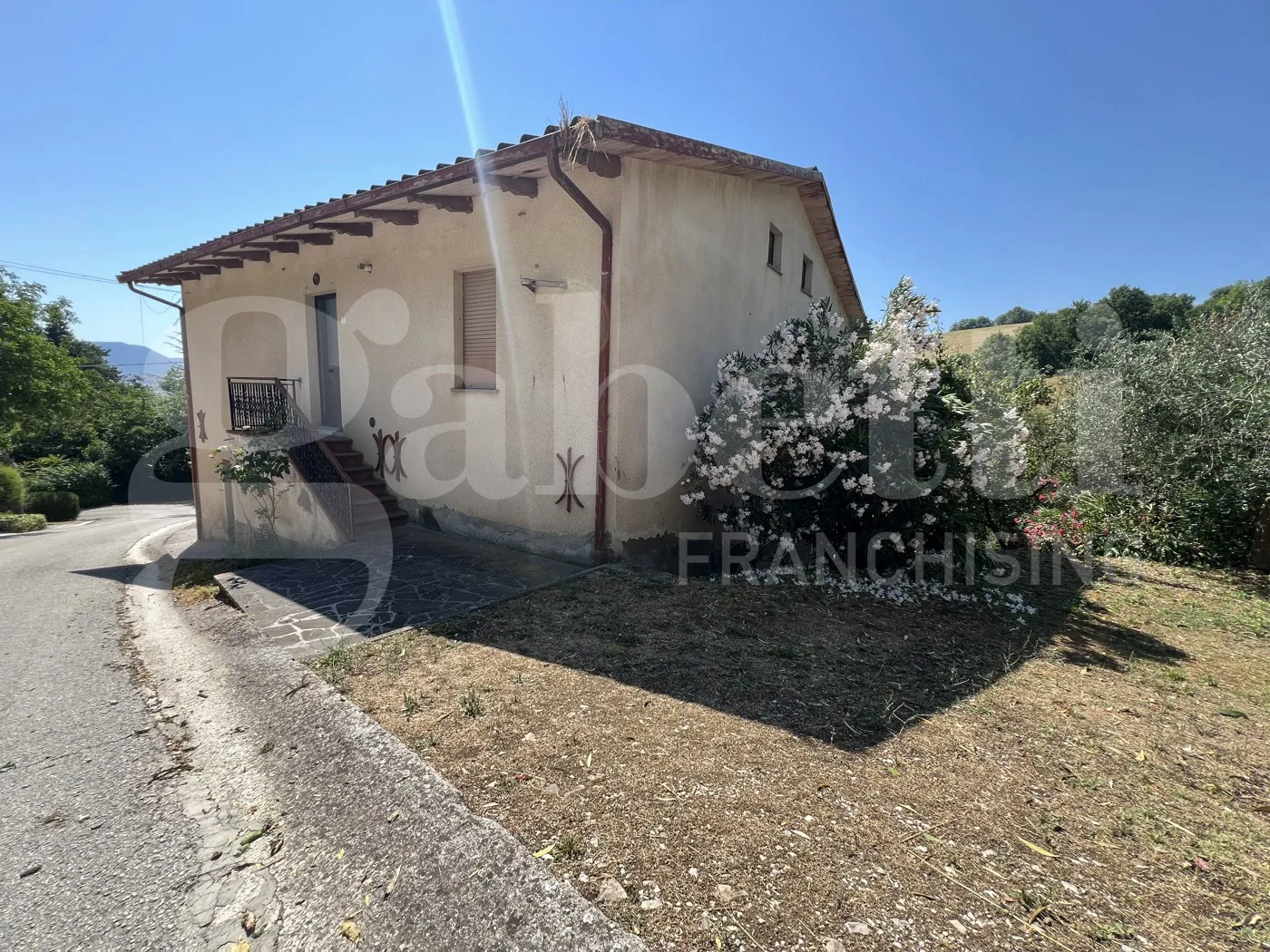 Foto 4 di 21 - Casa indipendente in vendita a Gubbio