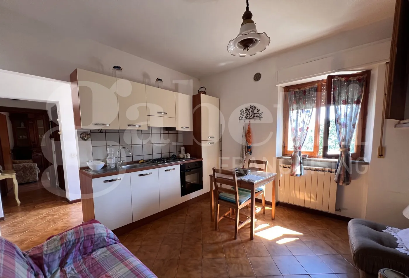 Foto 10 di 21 - Casa indipendente in vendita a Gubbio