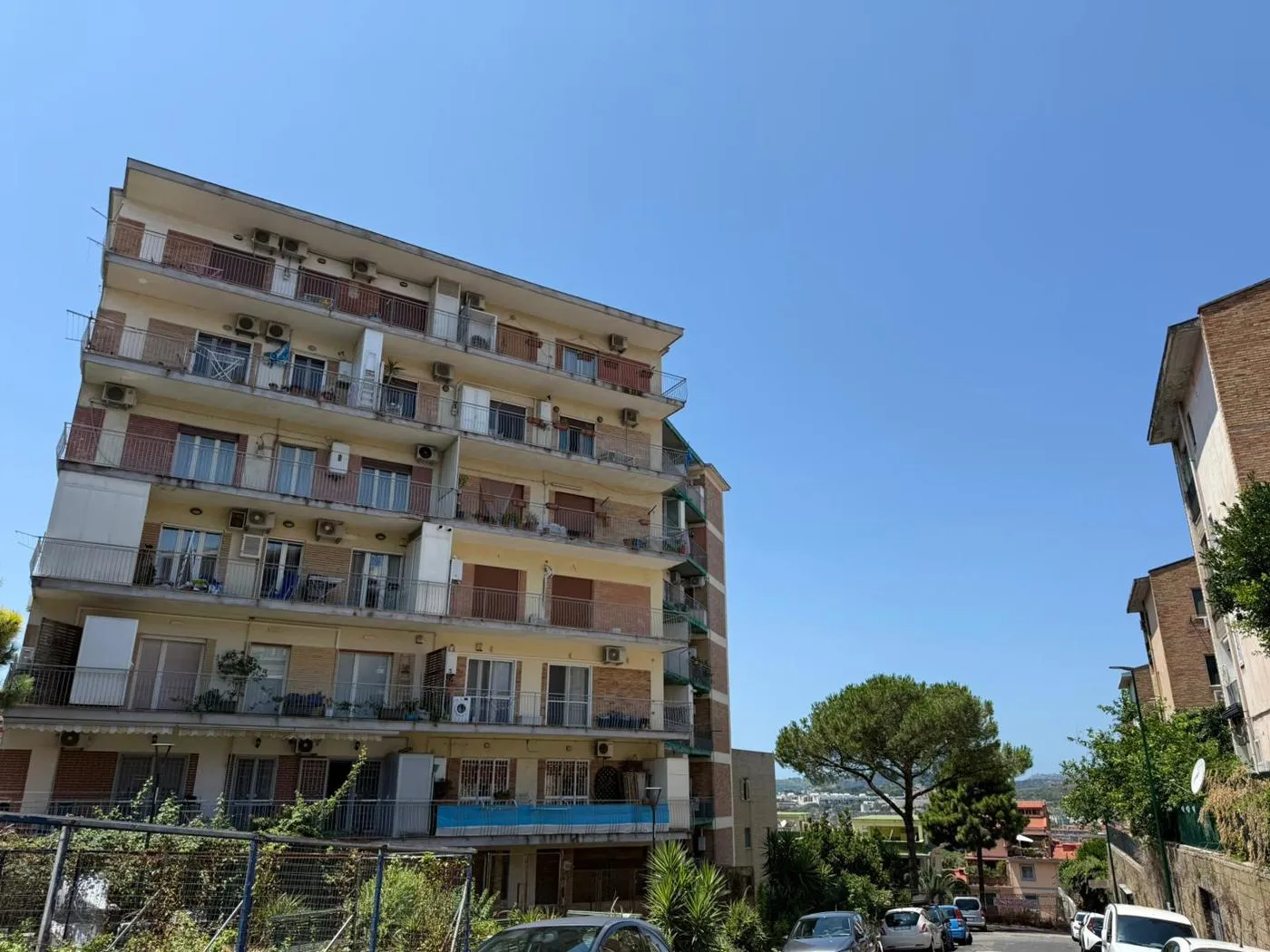 Foto 24 di 27 - Appartamento in vendita a Napoli