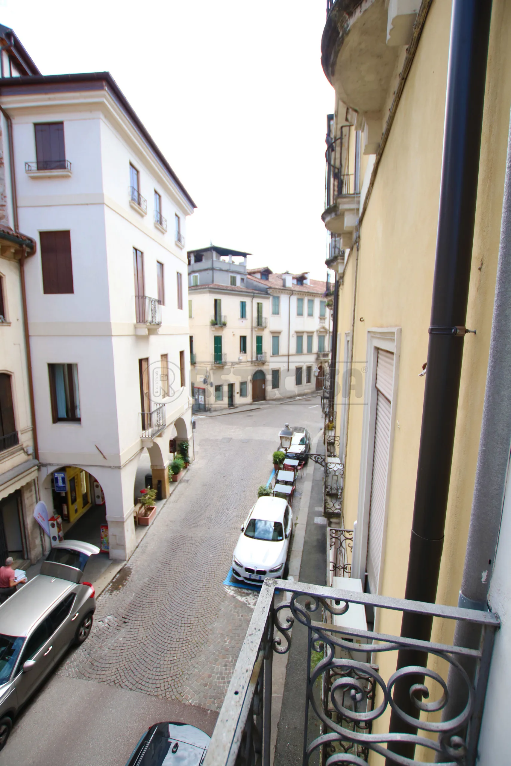 Foto 14 di 15 - Appartamento in vendita a Vicenza