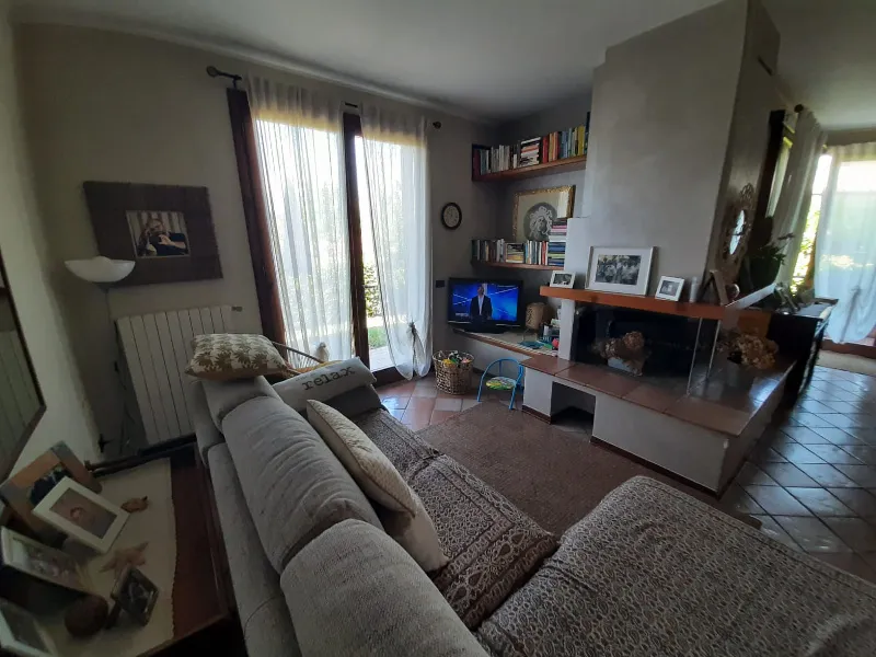 Foto 14 di 20 - Villa a schiera in vendita a San Felice del Benaco