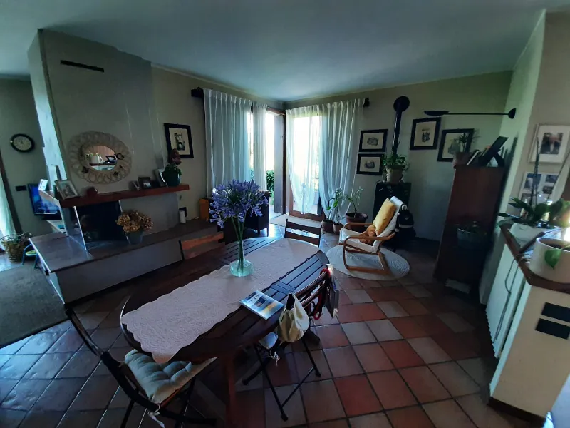 Foto 15 di 20 - Villa a schiera in vendita a San Felice del Benaco
