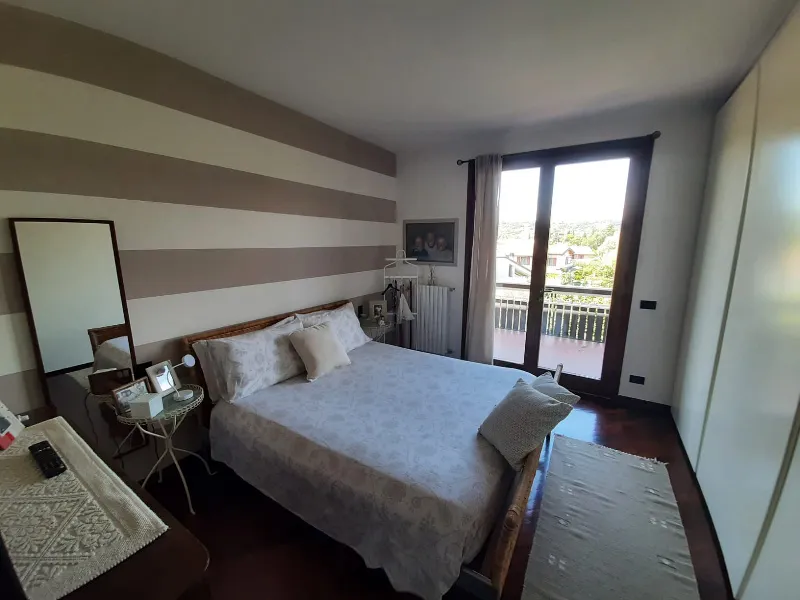 Foto 18 di 20 - Villa a schiera in vendita a San Felice del Benaco