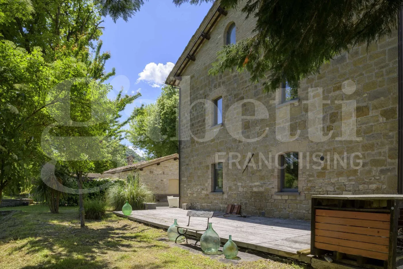 Foto 3 di 25 - Casa indipendente in vendita a Gubbio